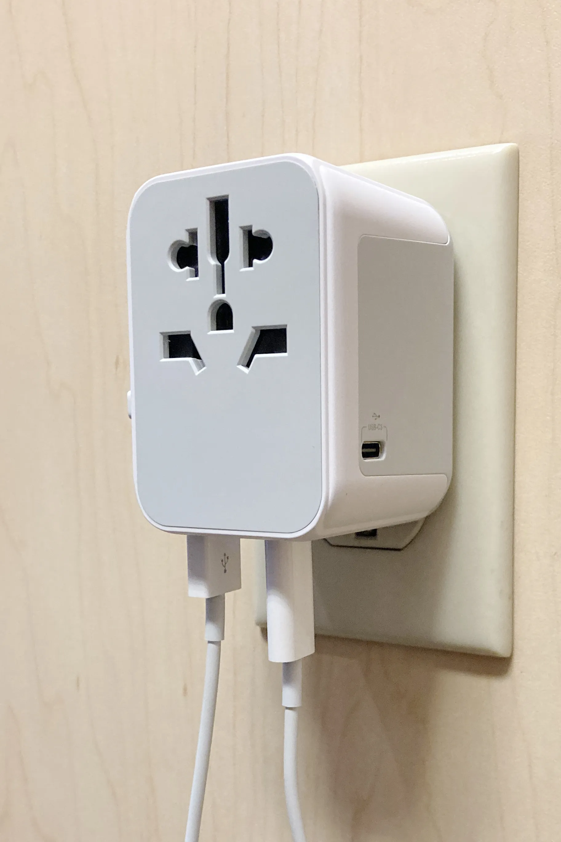 International Adaptor