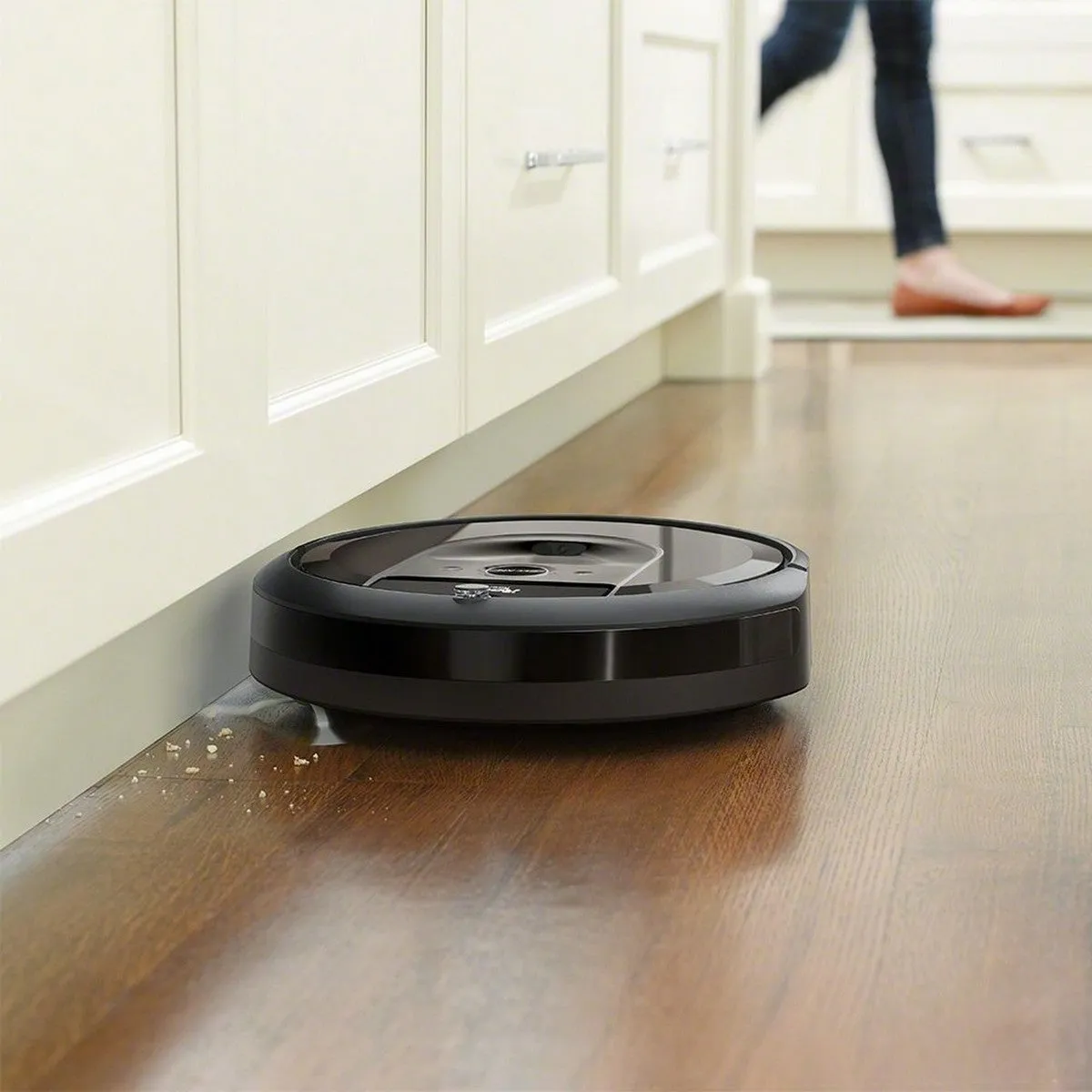 iRobot® Roomba® i7 Wi-Fi 聯網掃地機器人