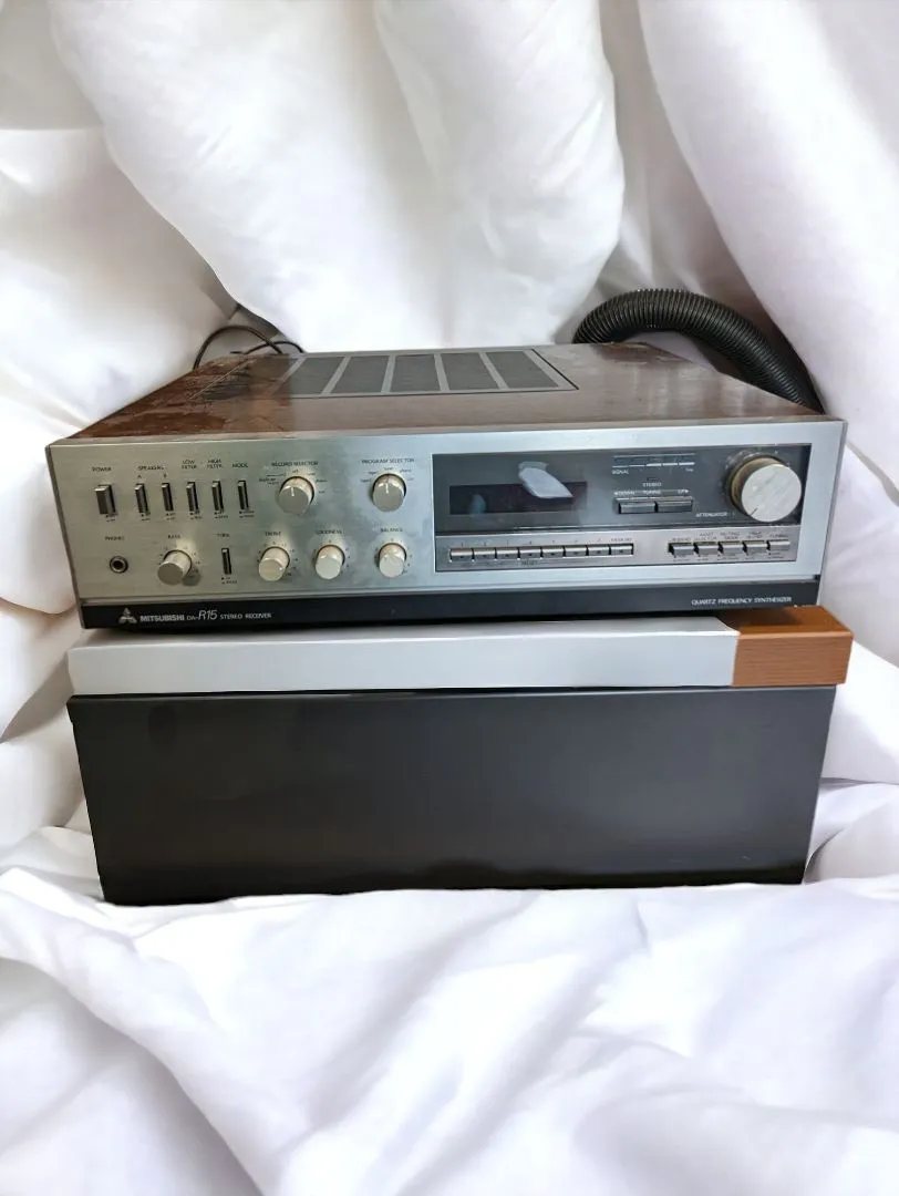 Mitsubishi DA-R15 AM/FM Stereo Receiver (1980) | Vintage Audio Excellence